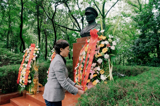 f3e07bbfa72642ae8b4f02ab5fe401e8.png f3e07bbfa72642ae8b4f02ab5fe401e8.png