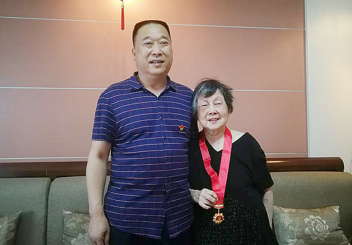 c84c4eab3a7043ef9bb3376a8841da33.jpg c84c4eab3a7043ef9bb3376a8841da33.jpg