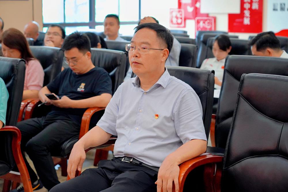 311ae402b4bd4c3abfd7b1f393ad197c.jpg 311ae402b4bd4c3abfd7b1f393ad197c.jpg