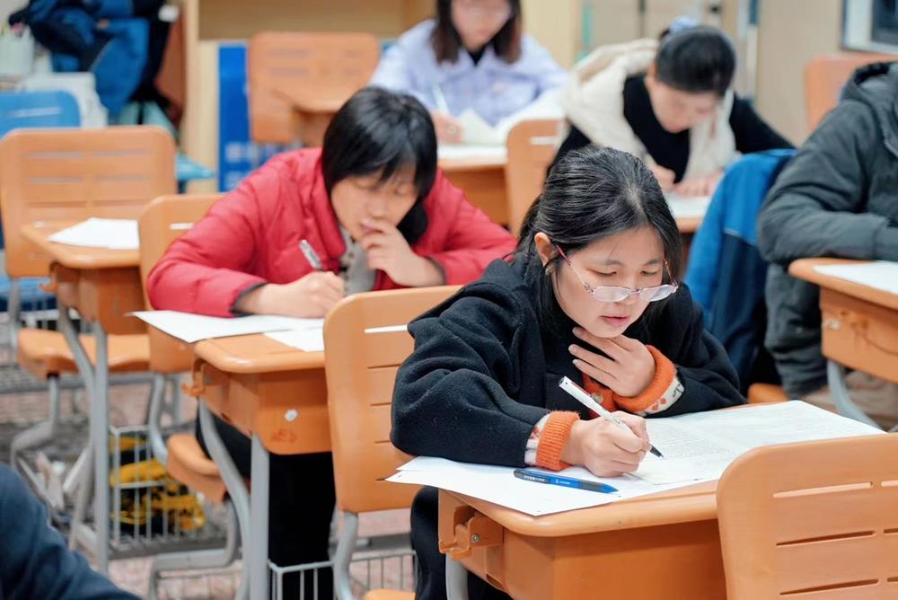 8c1b1bd95f3e414b908bf2b4fc959fff.jpg 8c1b1bd95f3e414b908bf2b4fc959fff.jpg