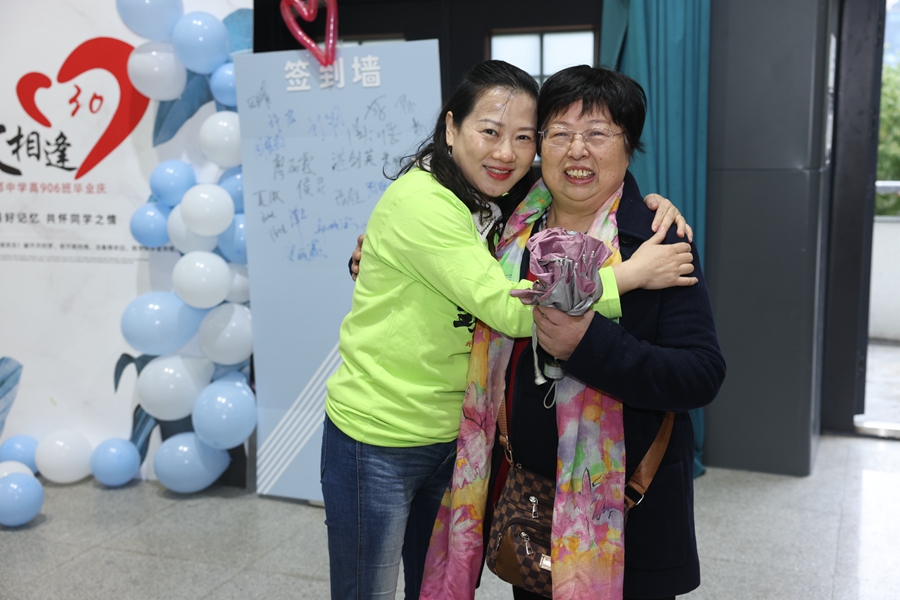 2bc8e1eb60364b91905e1baf67b10403.jpg 2bc8e1eb60364b91905e1baf67b10403.jpg