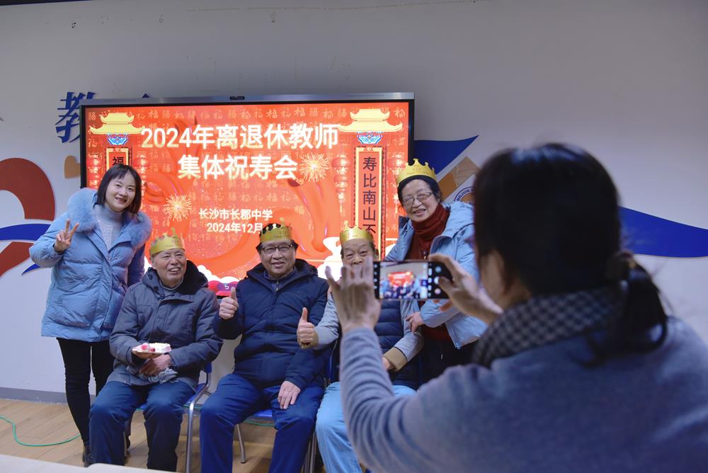 fb4d39bc04224325ab2d33c5b4fb8ba0.jpg fb4d39bc04224325ab2d33c5b4fb8ba0.jpg