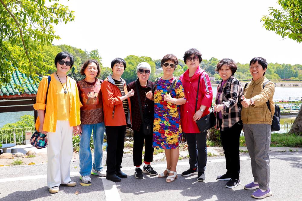 731e749770eb4c7cbc93da40a891d894.jpg 731e749770eb4c7cbc93da40a891d894.jpg