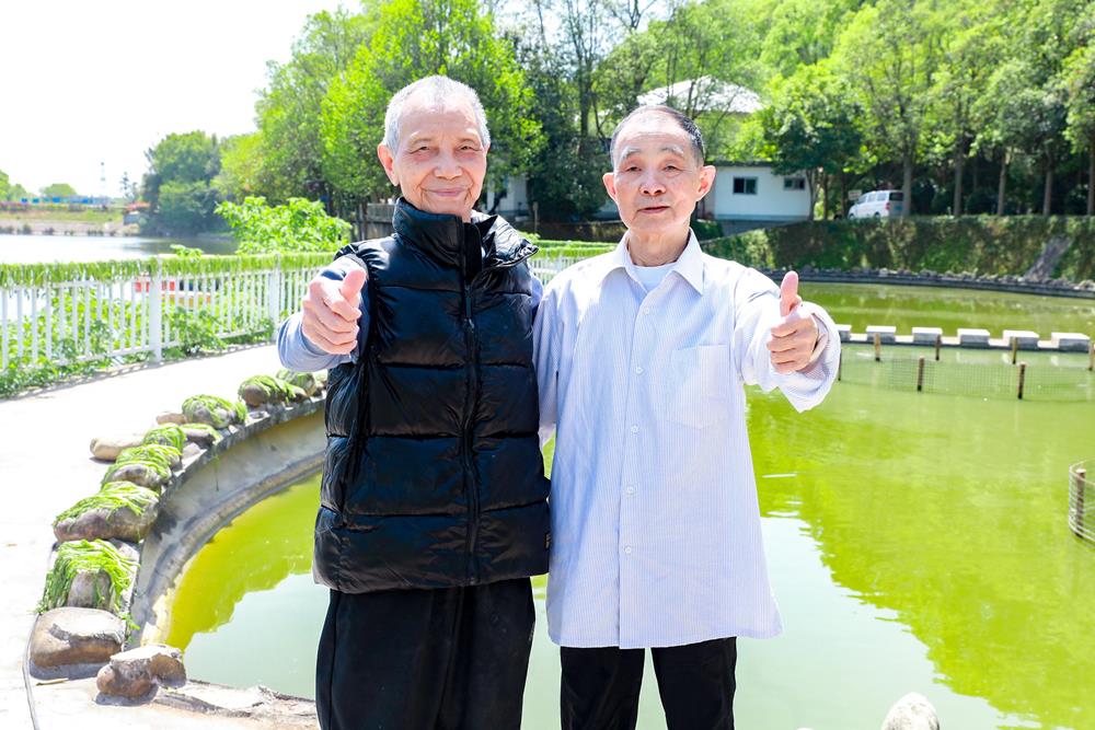 8b698ee21a5d49fbb0f227e06298ae80.jpg 8b698ee21a5d49fbb0f227e06298ae80.jpg