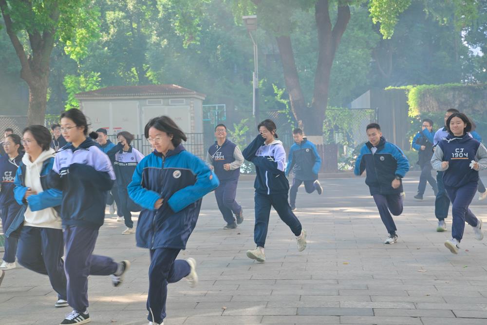 df0e5e01ebe14822a5d31ab8e794a9f7.jpg df0e5e01ebe14822a5d31ab8e794a9f7.jpg