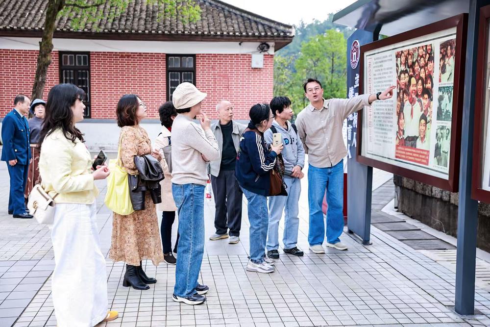 9ad1da65fede4f1691b8912912e32151.jpg 9ad1da65fede4f1691b8912912e32151.jpg