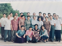 重洋阻不断　期颐寄深情　——长郡58级同学线上为李曼青老师百年华诞祝寿记实